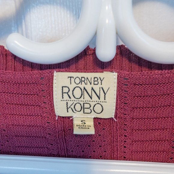 Torn by Ronny Kobo 'Kimberly' Peplum Crochet Style Knit Top Small - Picture 6 of 9